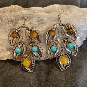 Lovely Gold Leaf Earrings 🍂